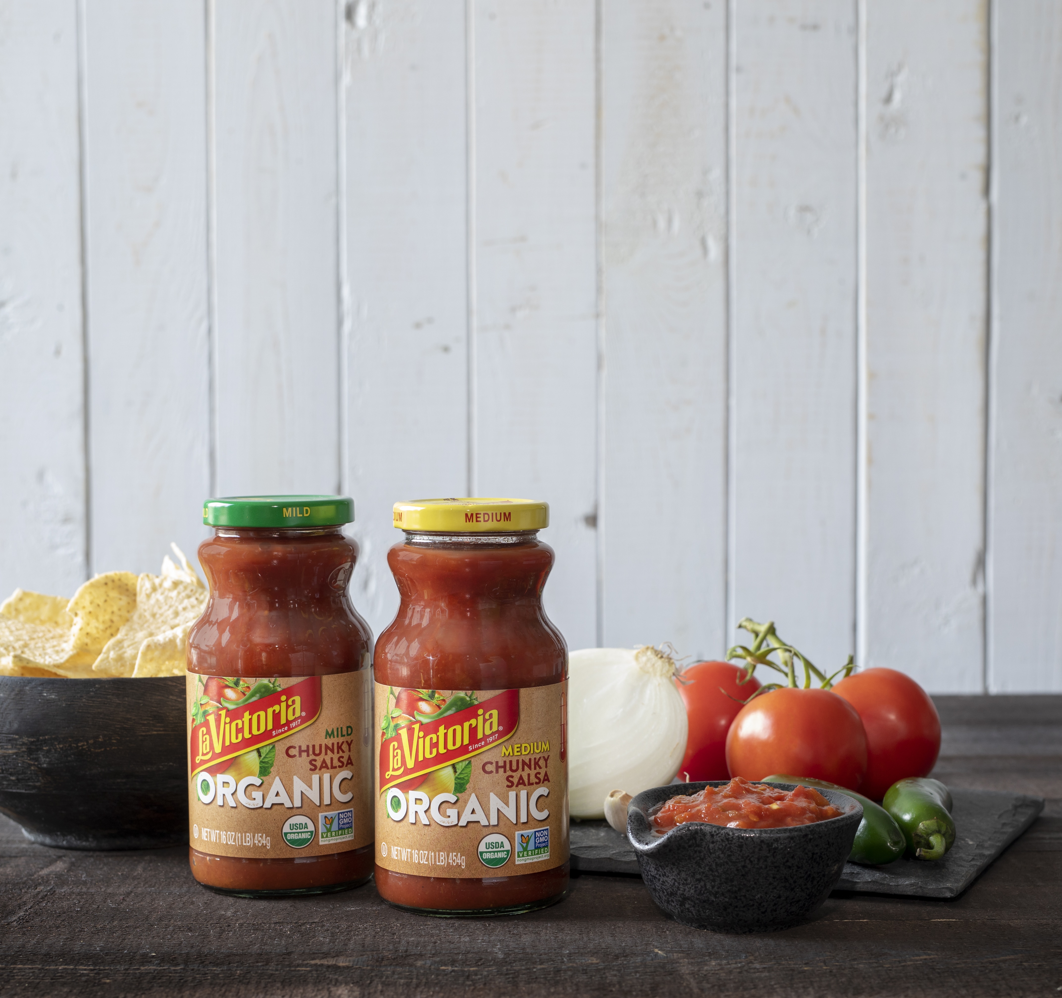 LA VICTORIA Debuts New Line of Organic Salsas | Nosh.com