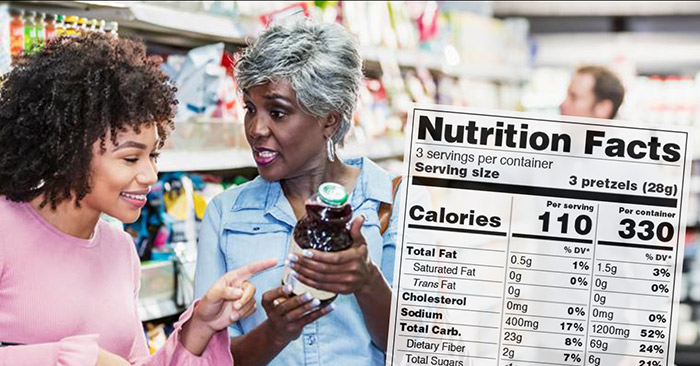 Women grocery shopping, Nutrition label